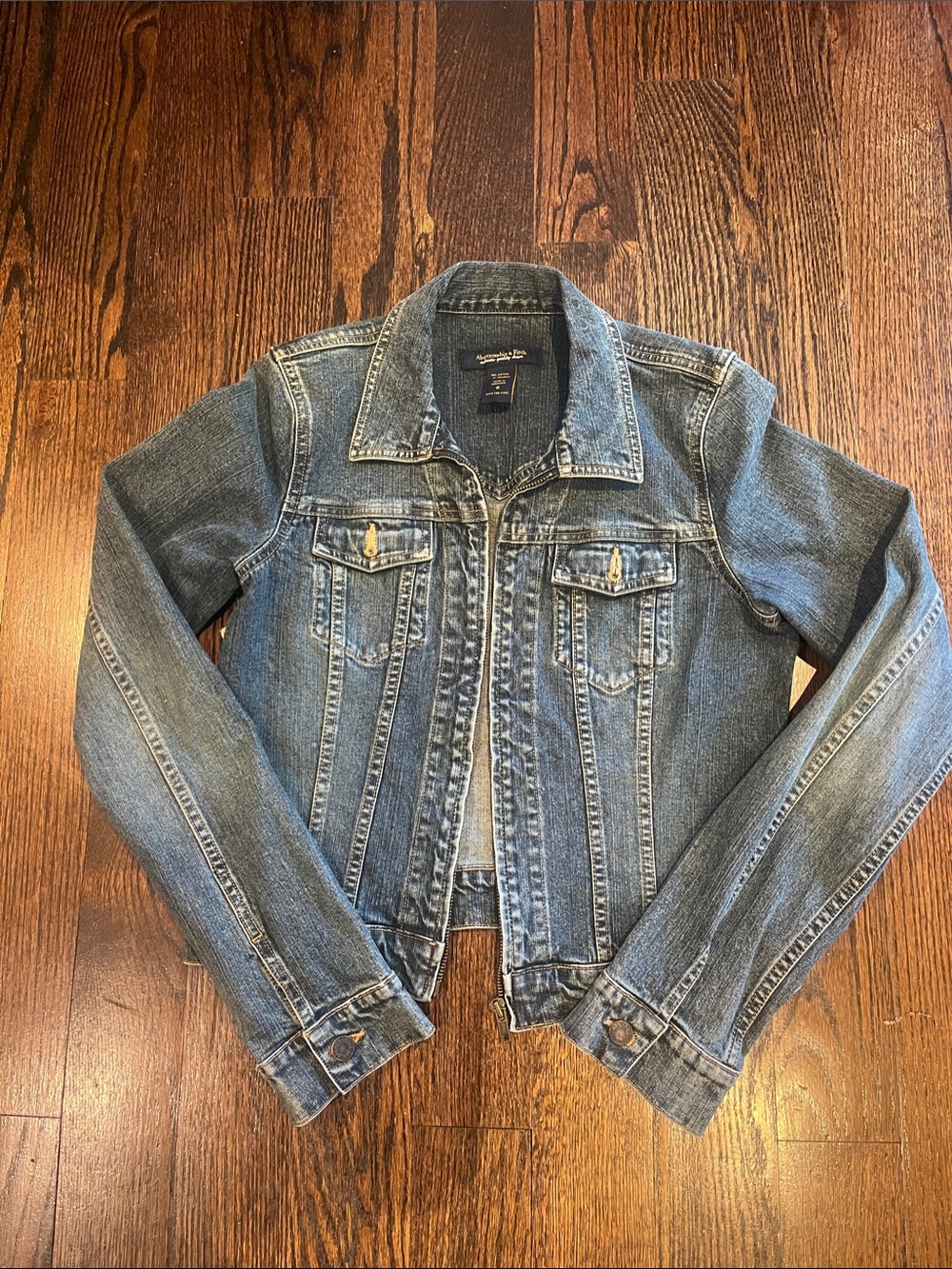 Abercrombie & Fitch Crop Denim Jacket